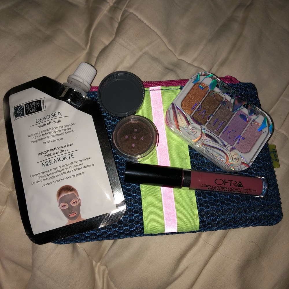 MAKE UP BAG #2